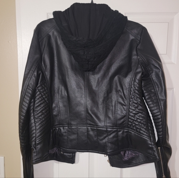 Guess faux leather jacket - Picture 2 of 5
